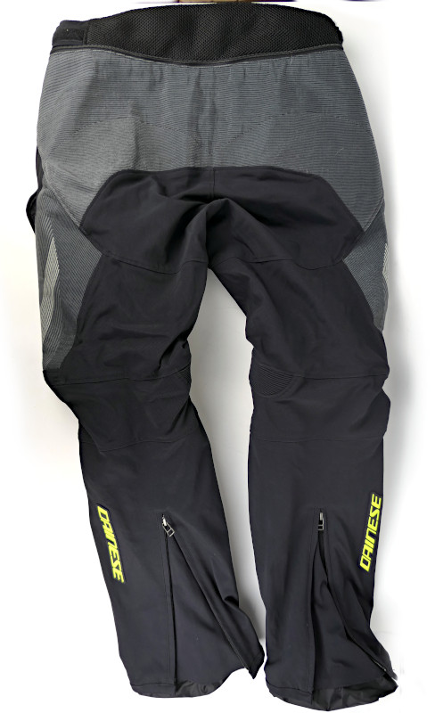 Zánovní letní síťované kalhoty Dainese Solarys Tex, šedo-černé-fluo - vel. L