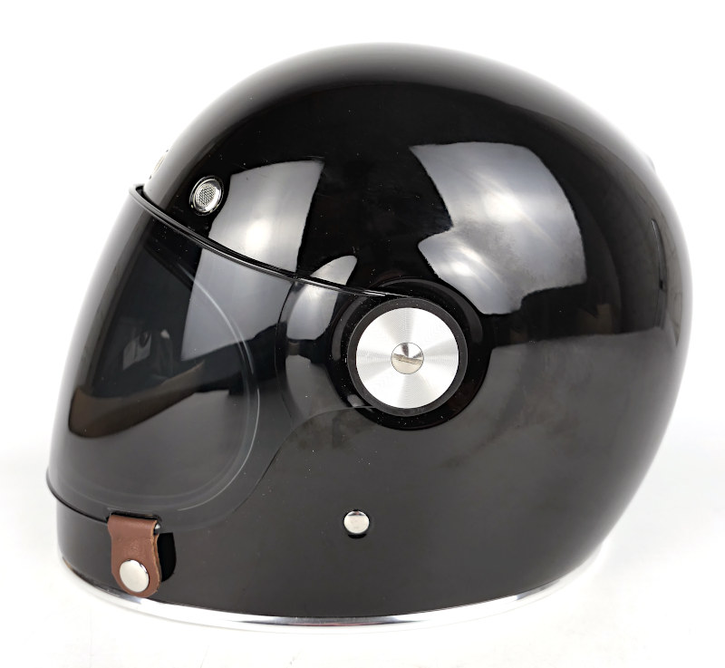 Integrální černá retro helma BELL Bullitt, vel: XL