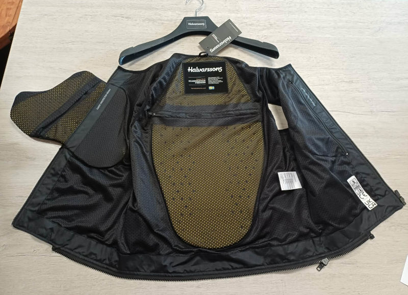 NOVÁ Chráničová vesta HALVARSSONS Visten, vel: L