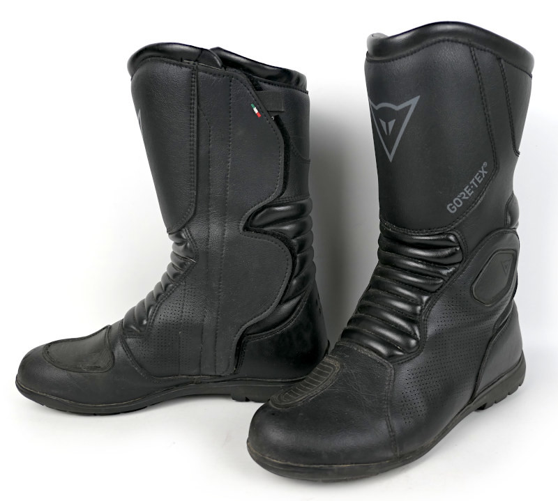 Lehké cestovní boty Dainese Freeland 2 Gore-Tex, černé - vel. 41