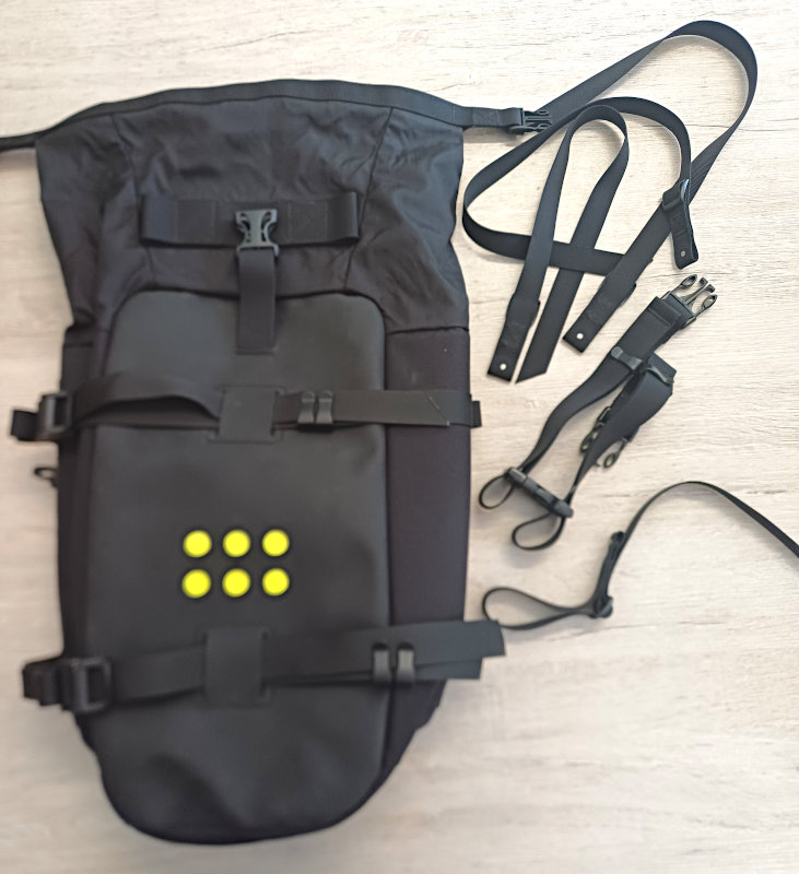 Zánovní nepromokavá moto brašna Kriega OS-12 Adventure Pack, 12L - černá